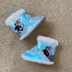 Frozen 2 slipper boots